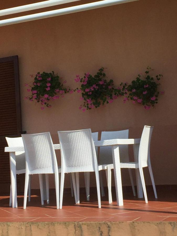 La Casa Sotto La Torre Vakantiehuis Chia