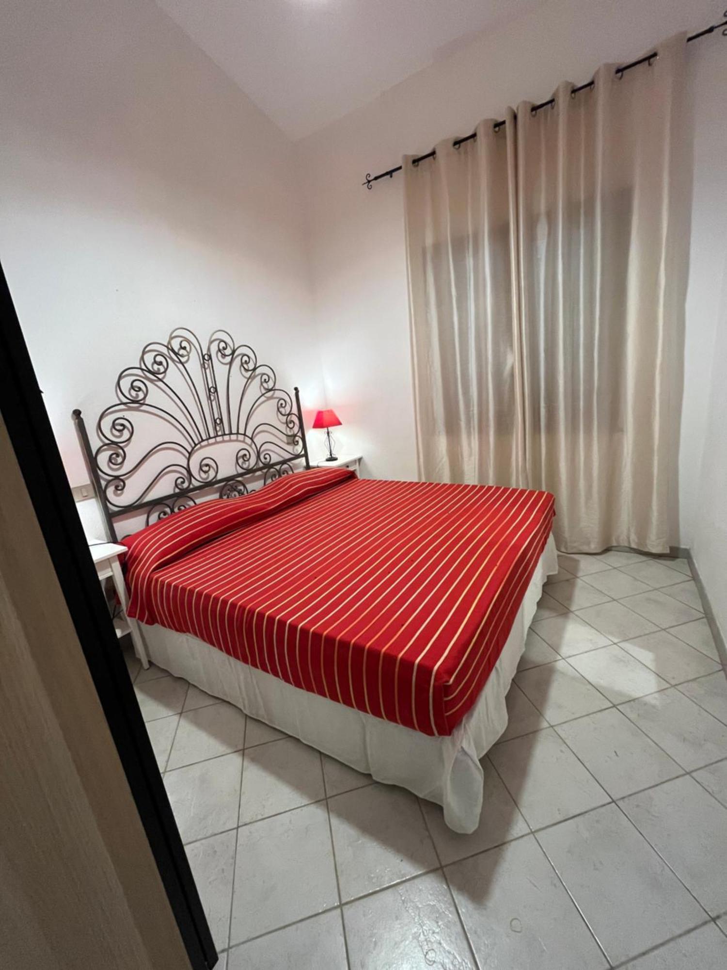 Vakantiehuis La Casa Sotto La Torre Chia